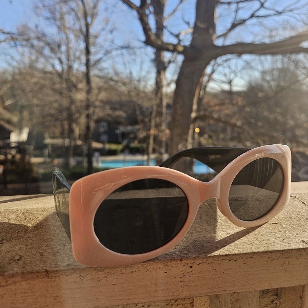 Retro Colorblock Sunglasses - Picture 3 of 3